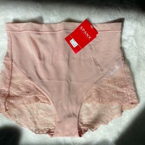 Spanx NWT spot on lace briefs